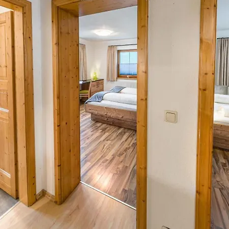 Appartements Am Burgsee Ladis Exterior foto