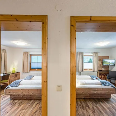 Appartements Am Burgsee Ladis Exterior foto